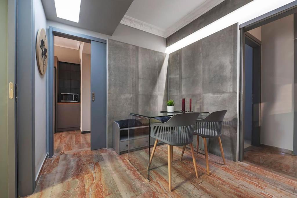 Beautiful Apt In Glyfada Center, Papandreou Street Atina Dış mekan fotoğraf